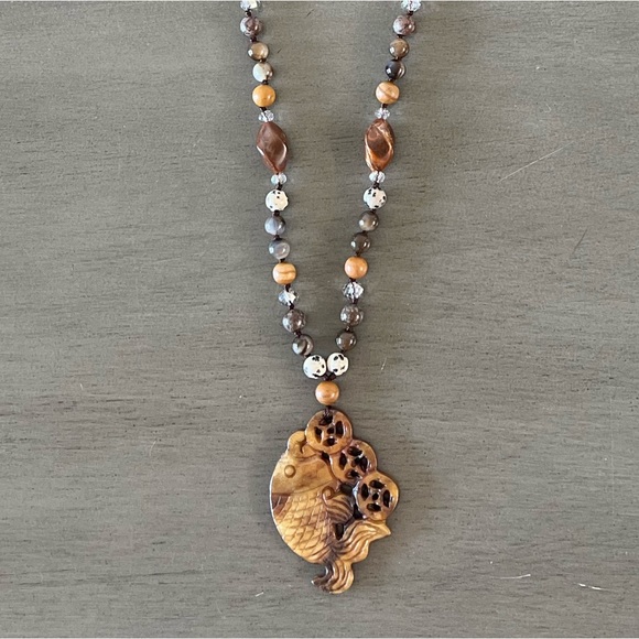 🐟 Carved Koi Fish Stone Pendant Knotted Thread Earth Colored Bead Boho Necklace - Picture 5 of 5